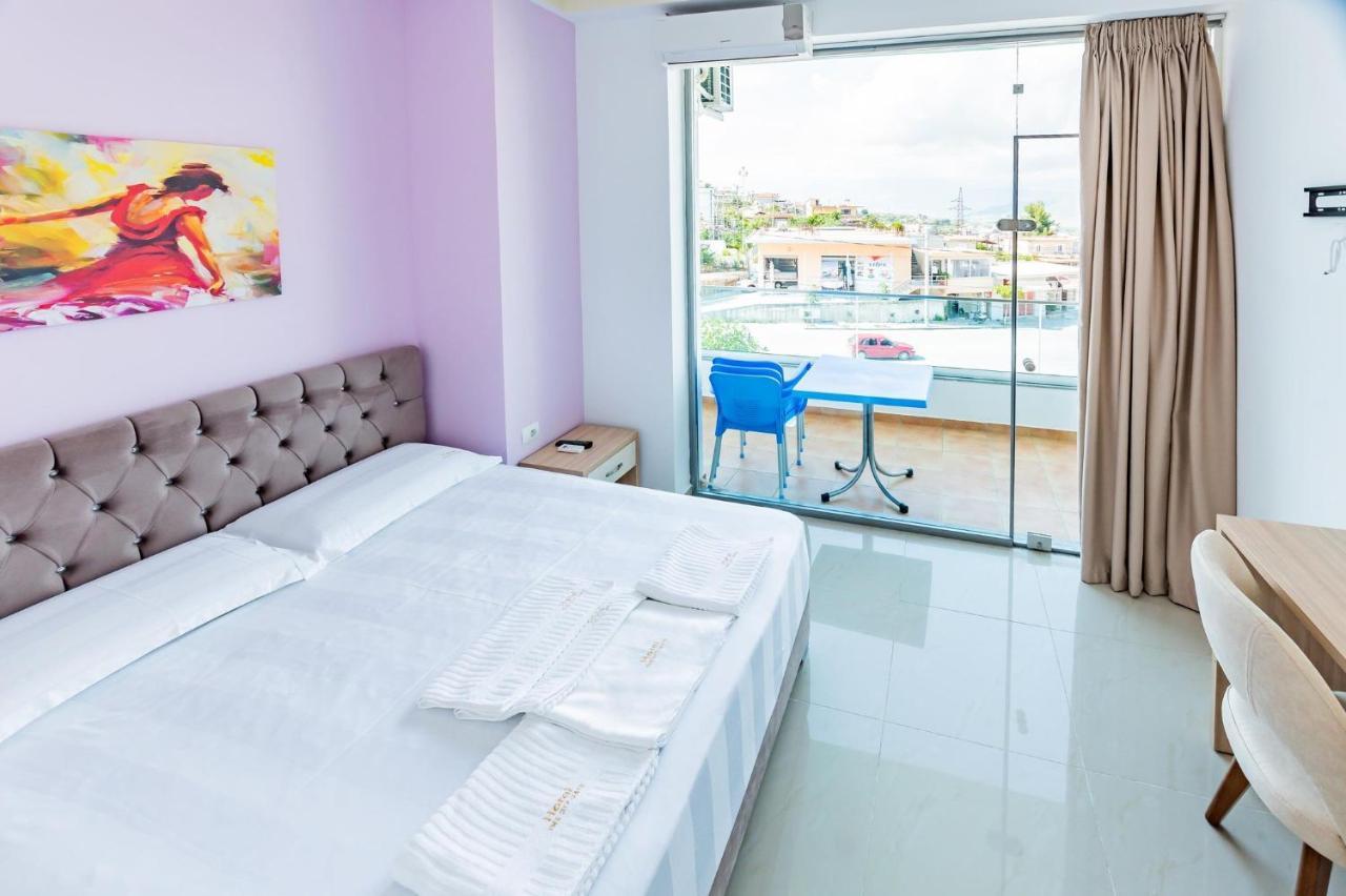 The City Gate Hotel Sarandë Eksteriør billede