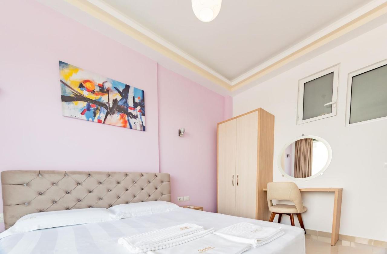The City Gate Hotel Sarandë Eksteriør billede