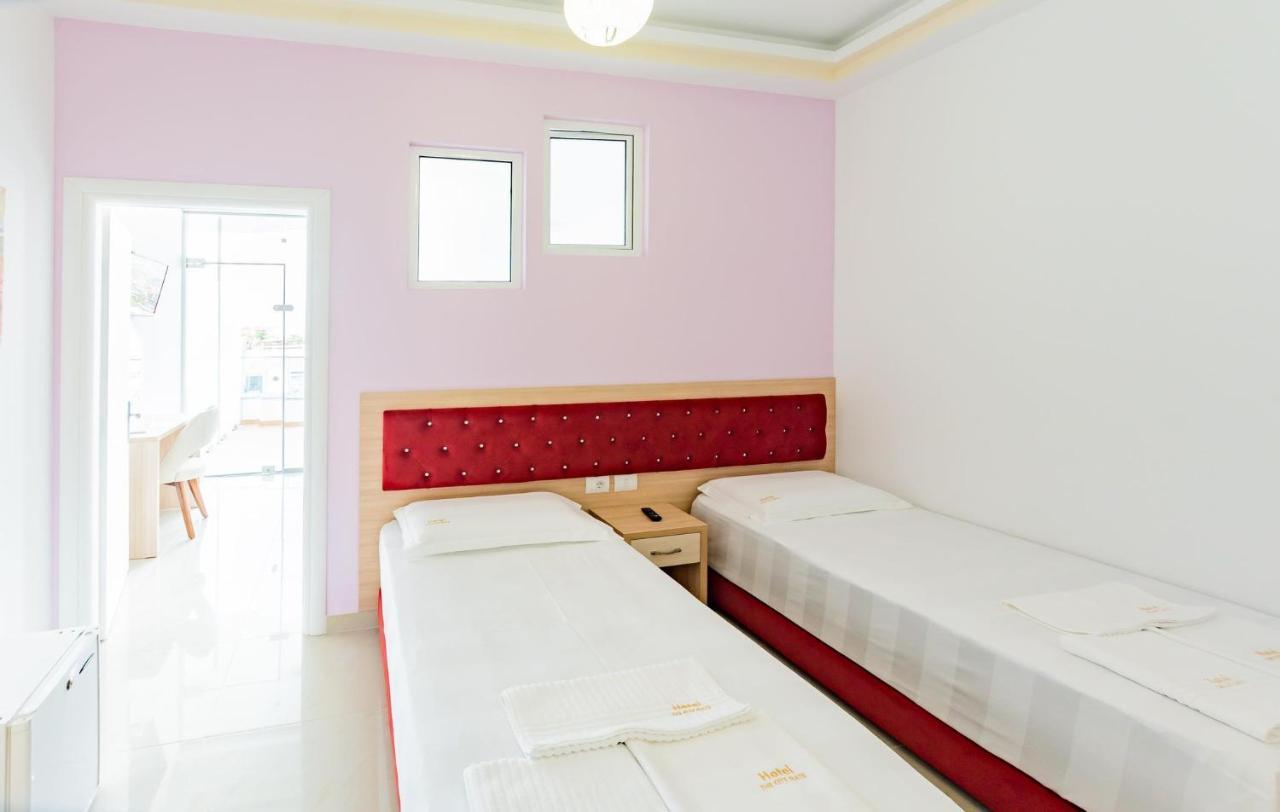The City Gate Hotel Sarandë Eksteriør billede