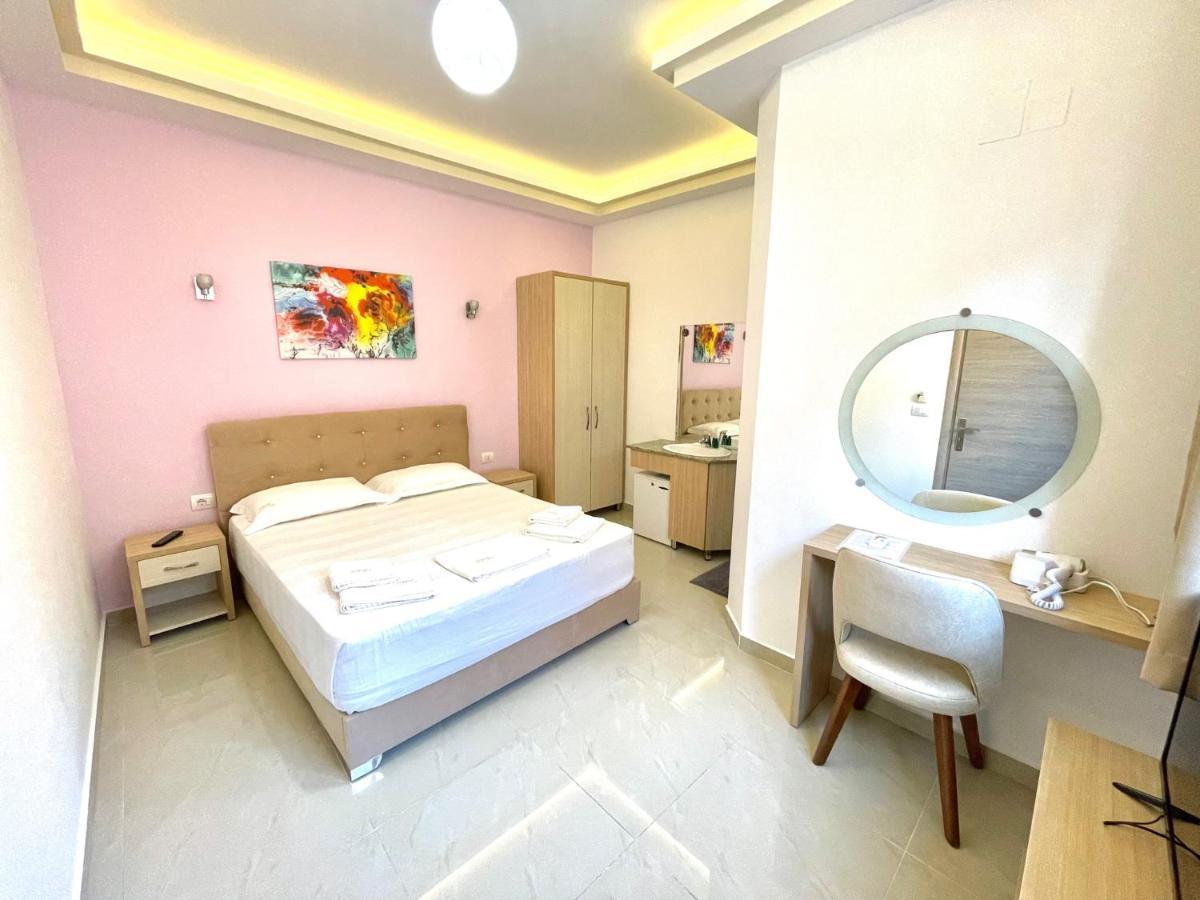The City Gate Hotel Sarandë Eksteriør billede