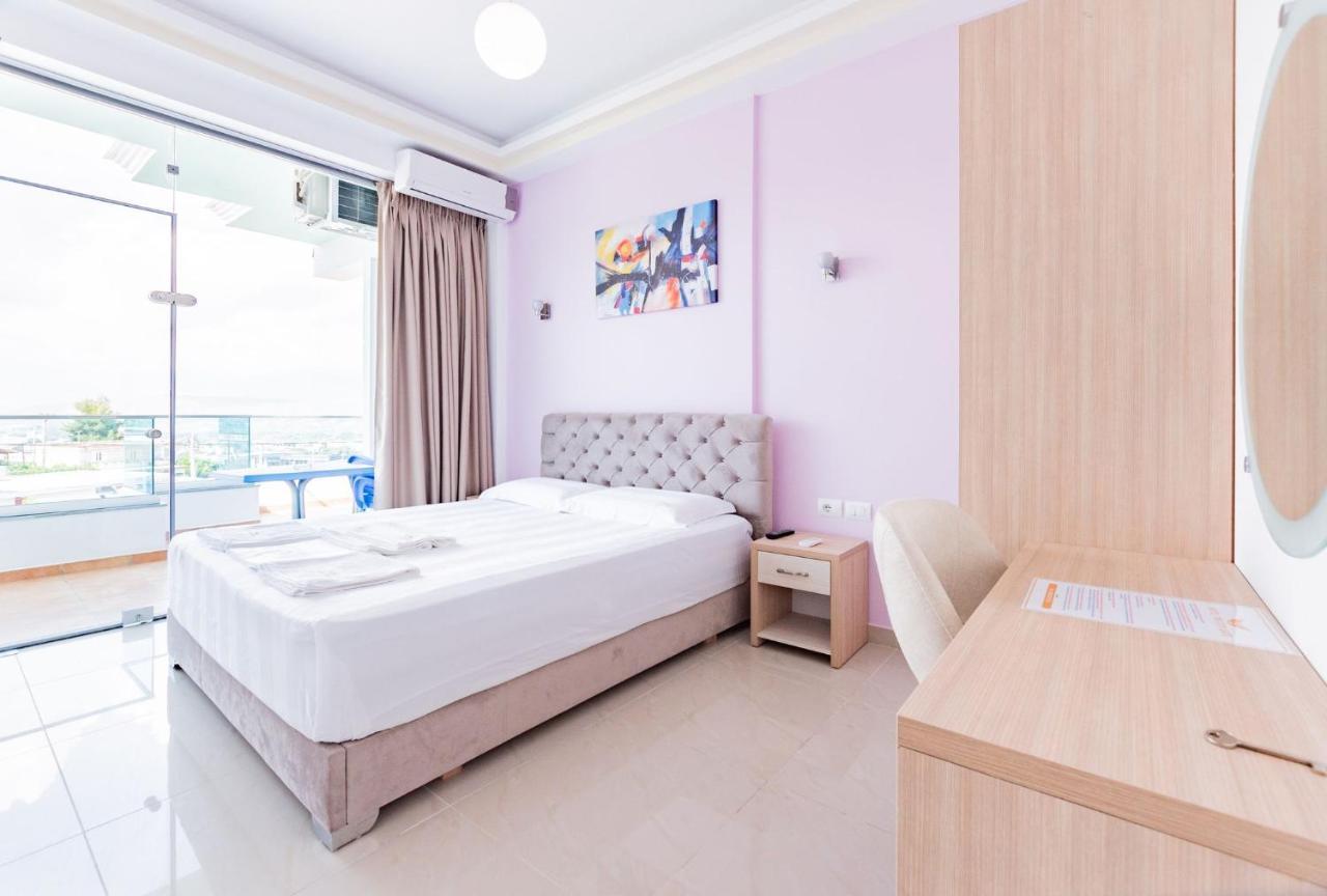 The City Gate Hotel Sarandë Eksteriør billede